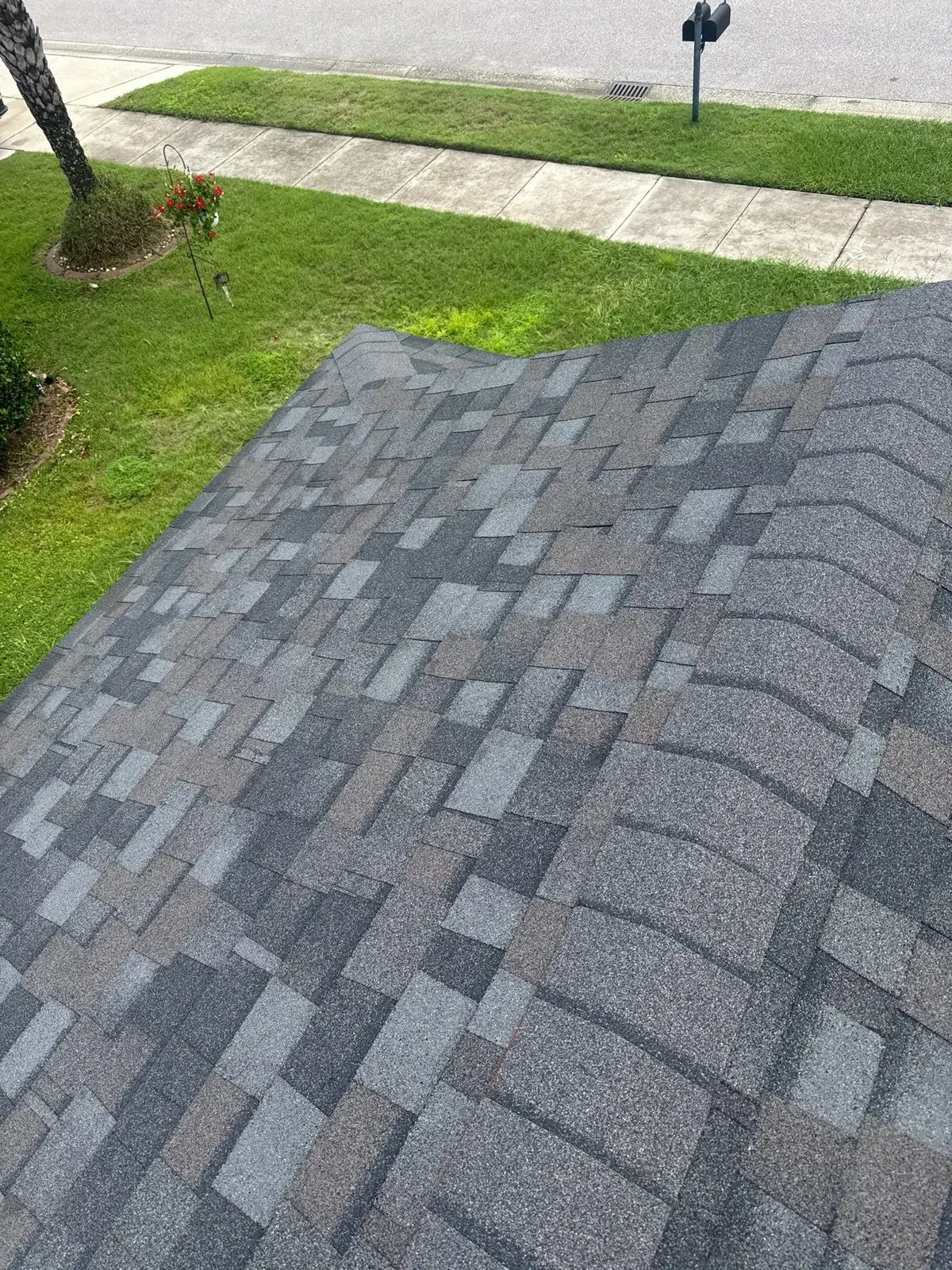 Mount Dora Oakridge Williamsburg Gray finished field toward street