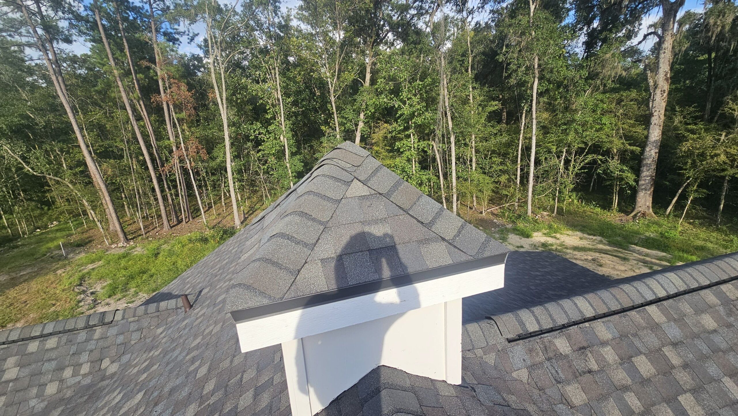 Reddick Fairfield Landmark Driftwood roof Burnished Slate drip edge