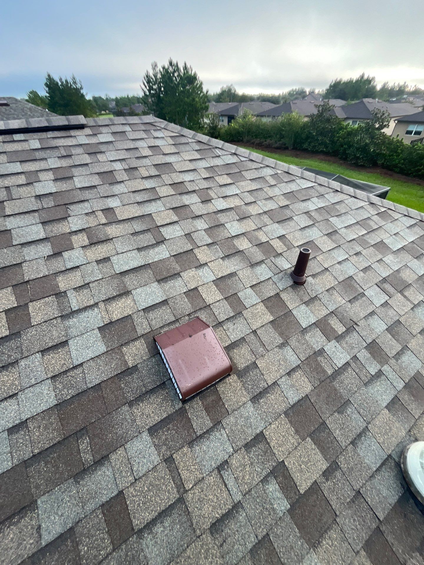 Stone Creek Duration Driftwood brown boot and vent detail