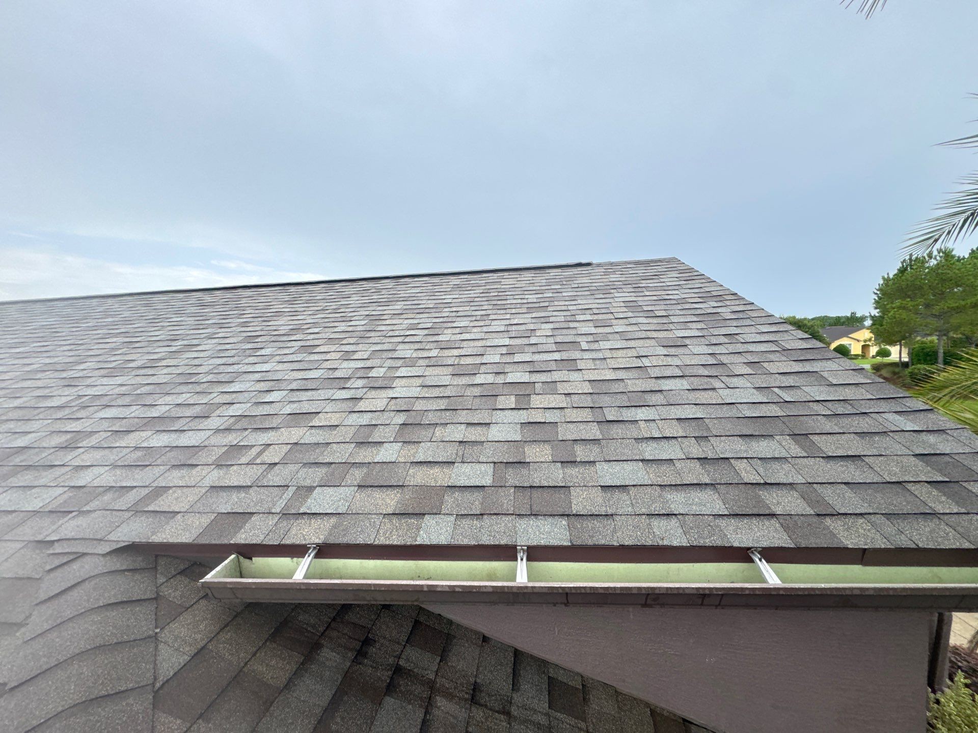 Stone Creek Duration Driftwood field and brown drip edge