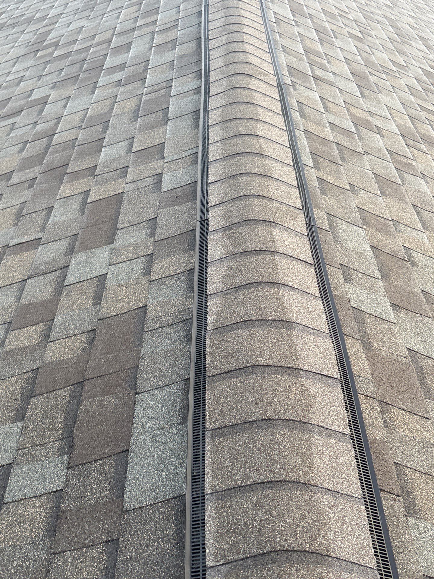 Stone Creek Ocala Duration Driftwood ridge vent and ProEdge