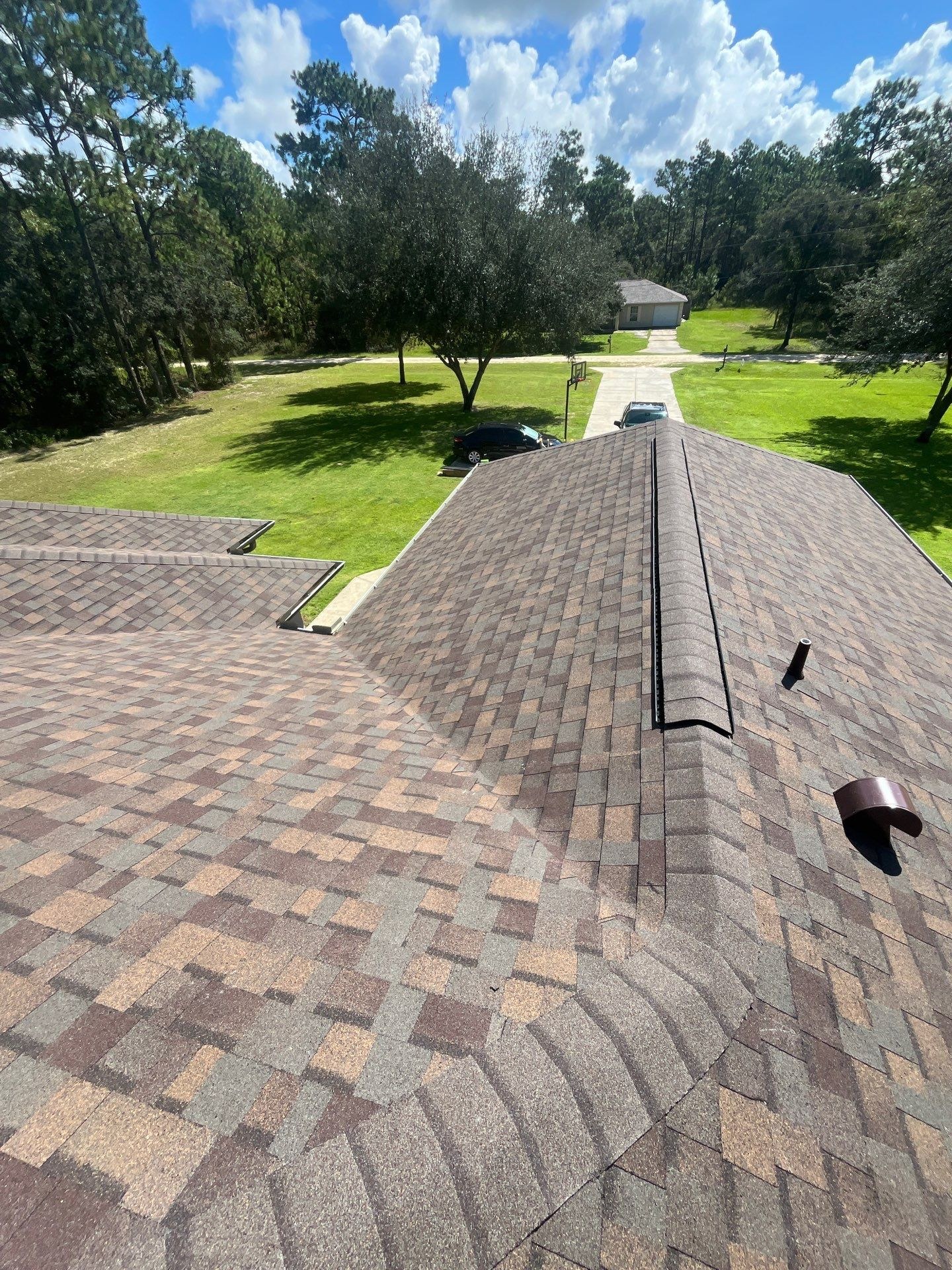 Dunnellon Duration Teak brown drip edge and field