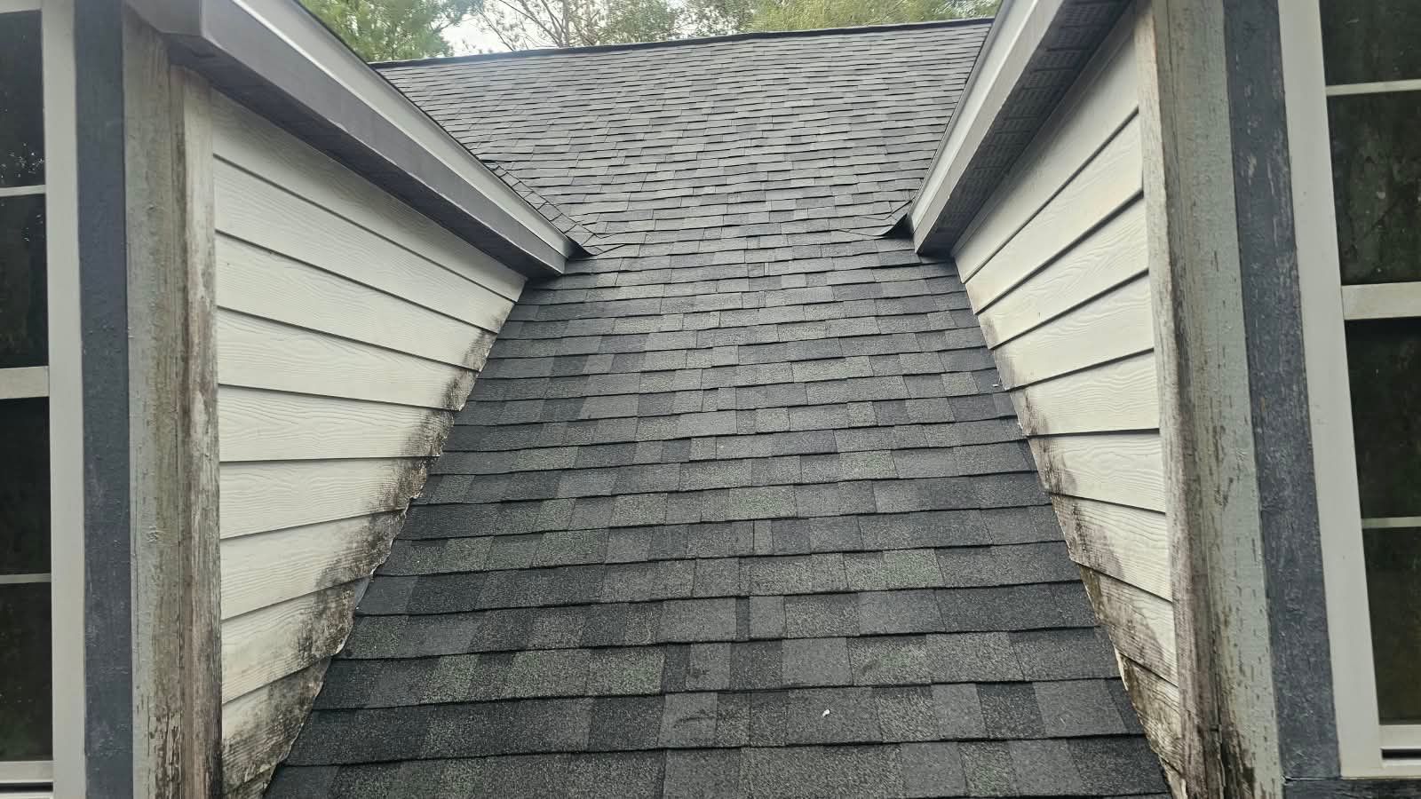 Williston Duration Estate Gray finished field between dormers