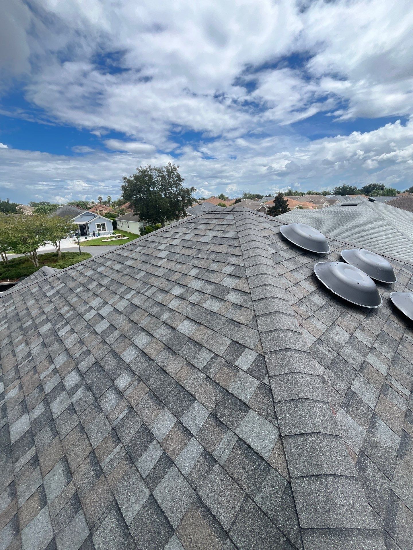 The Villages Moncks Corner Duration Williamsburg Gray finished roof