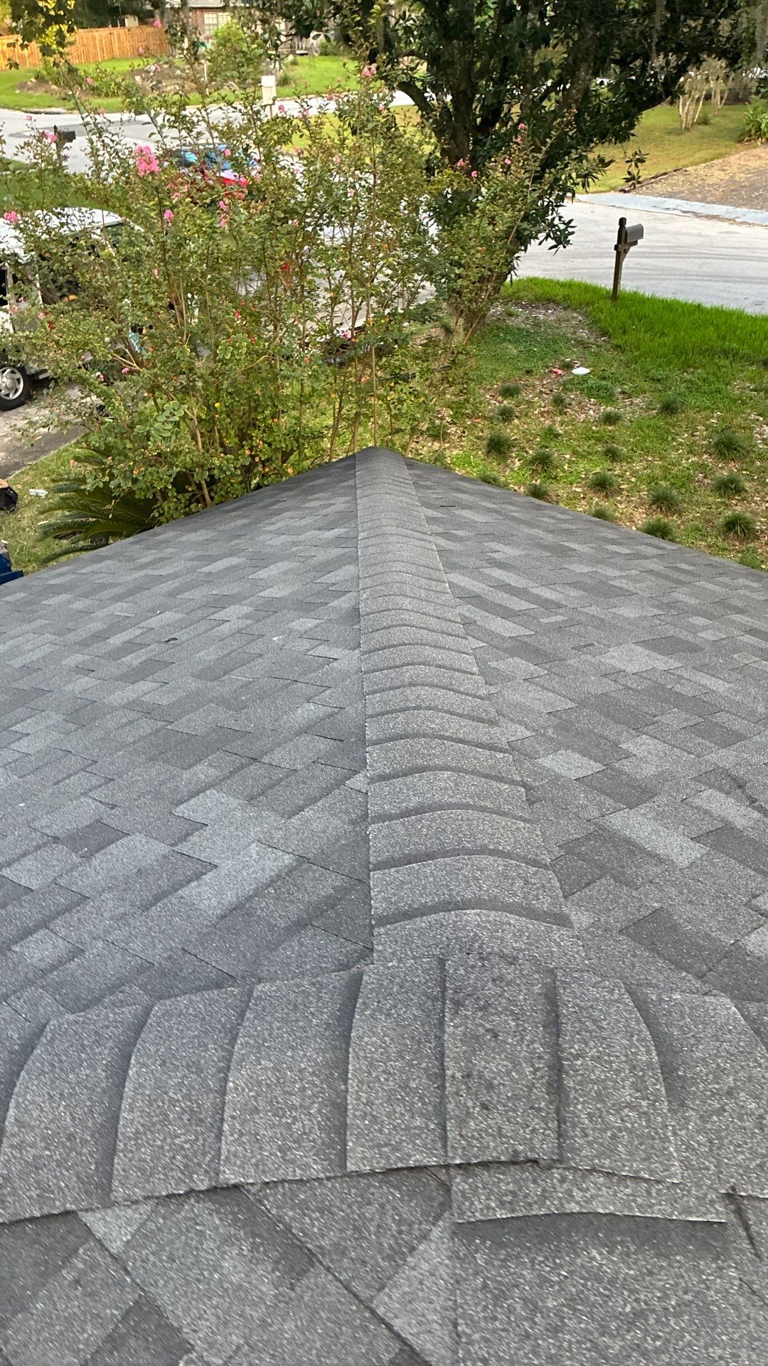 Hamilton Heights Gainesville Owens Corning Duration Onyx Black finished roof